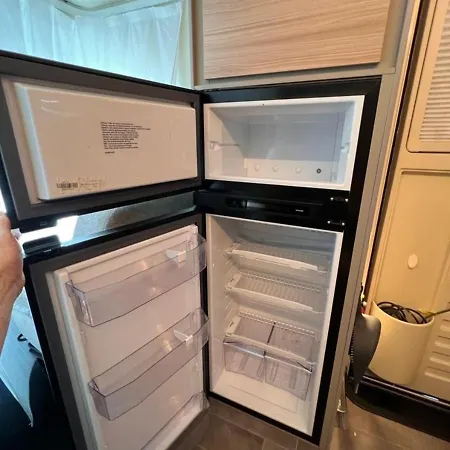 아파트 Gemuetlicher Camper - Wiesnnah *